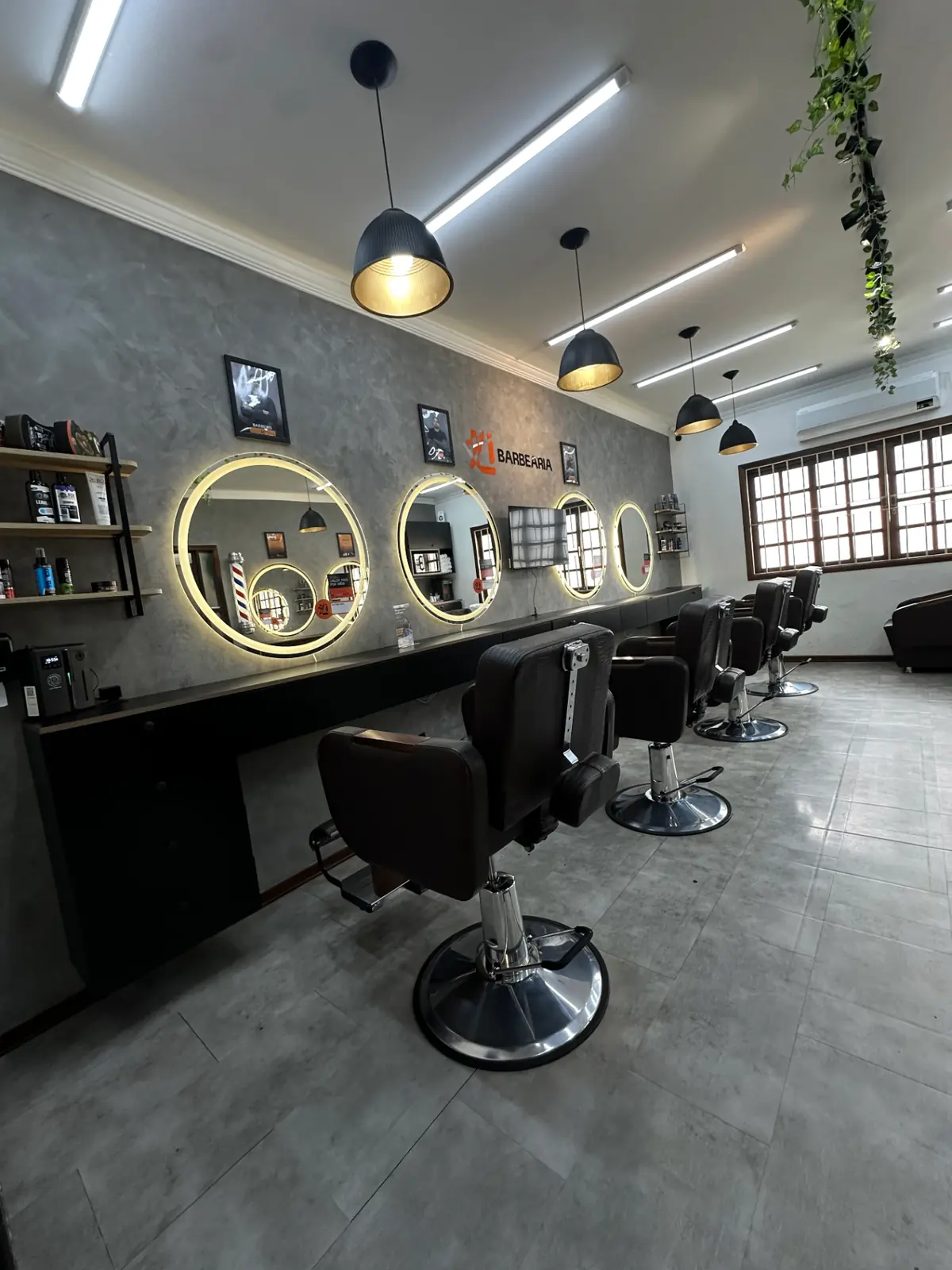 Estações Li Barbearia